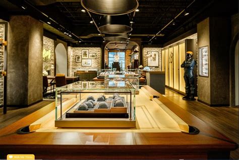 The new St. Thomas Breitling Boutique 